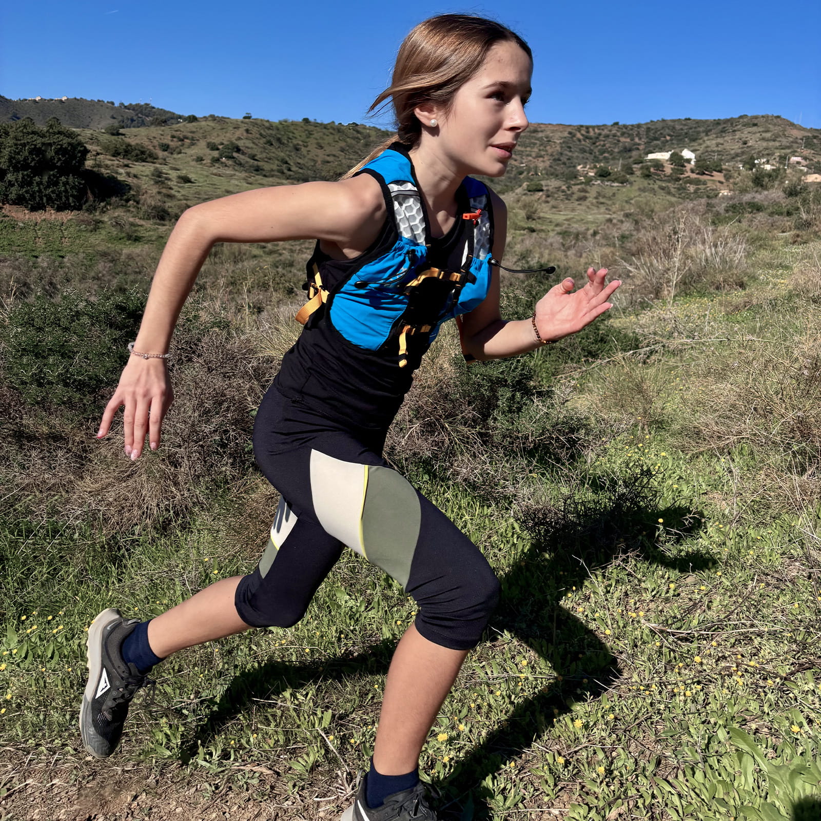 Haimont Kid's Running Pack Kids Hydration Vest–3L UltraLight Trail Running Pack for Young Adventurers (Ages 6-12)