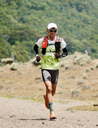 Unisex UltraLight 8L Pro Running Vest in Orange